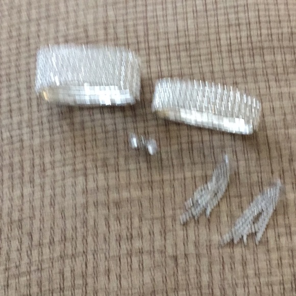 Accessories - Bracelets and earrings